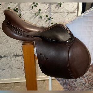 Thornhill 17.5″ M Pro Trainer Grand Prix Jump Saddle